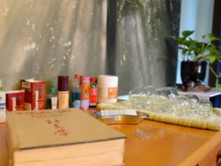 Maurizio Bontempi has been practicing Acupuncture and massage since 2000